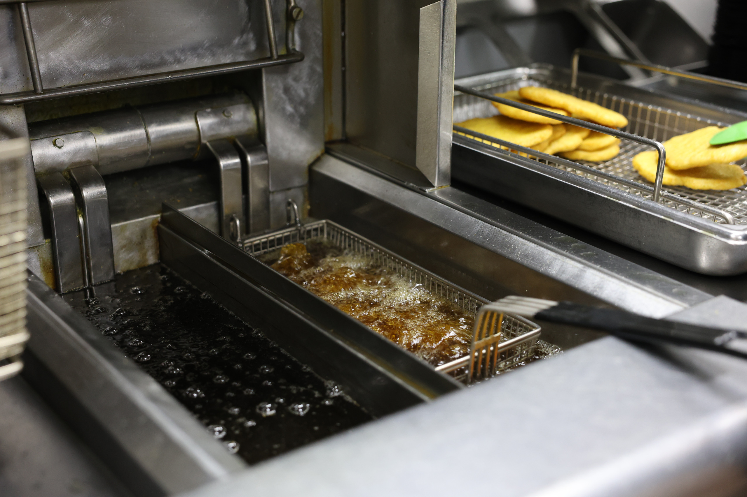 Büyükşehi̇r Zabitasi Gida İşletmeleri̇nde Deneti̇mleri̇ni̇ Sürdürüyor (10)