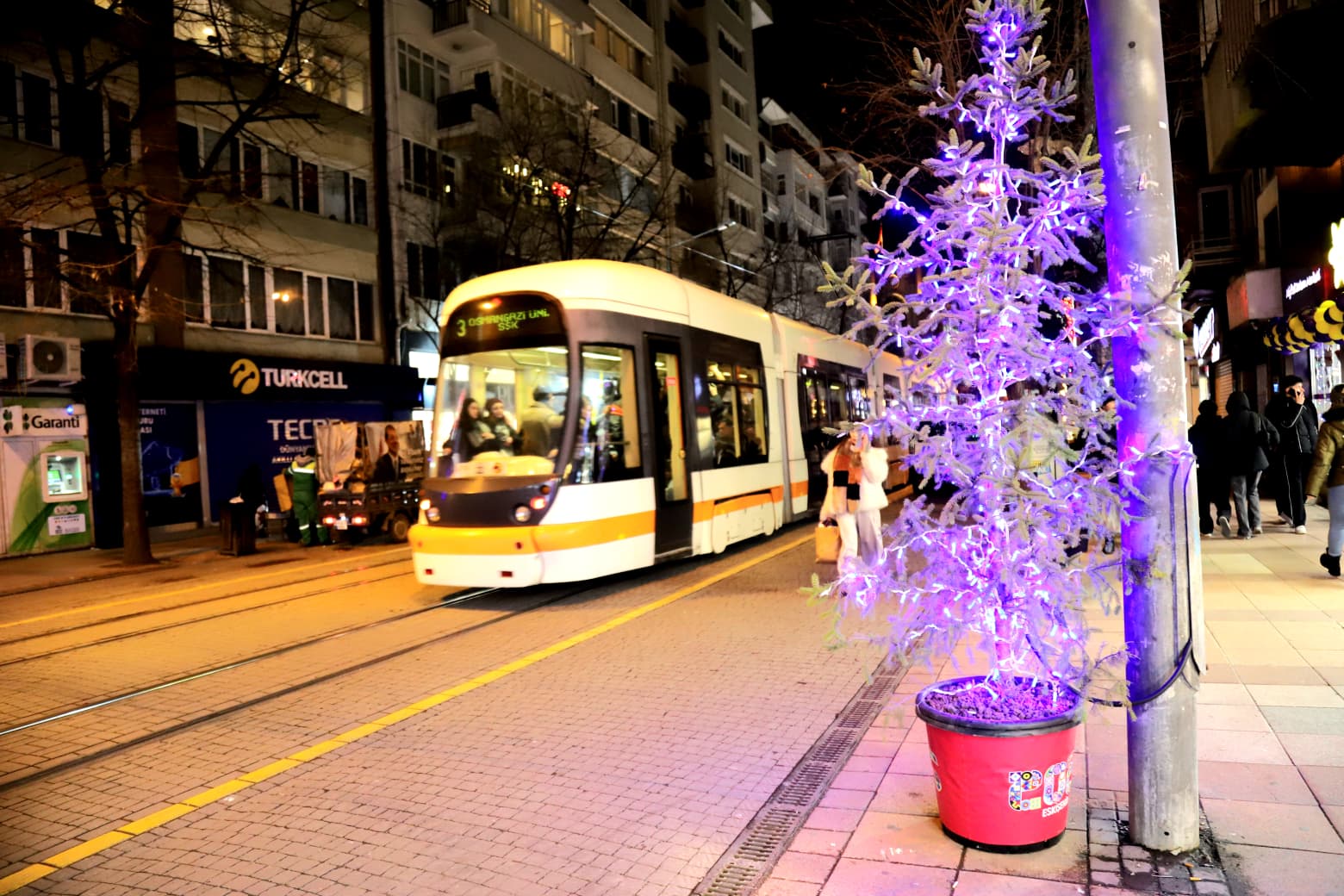 Eski̇şehi̇r 2026’Ya Işil Işil Merhaba Dedi̇ (7)