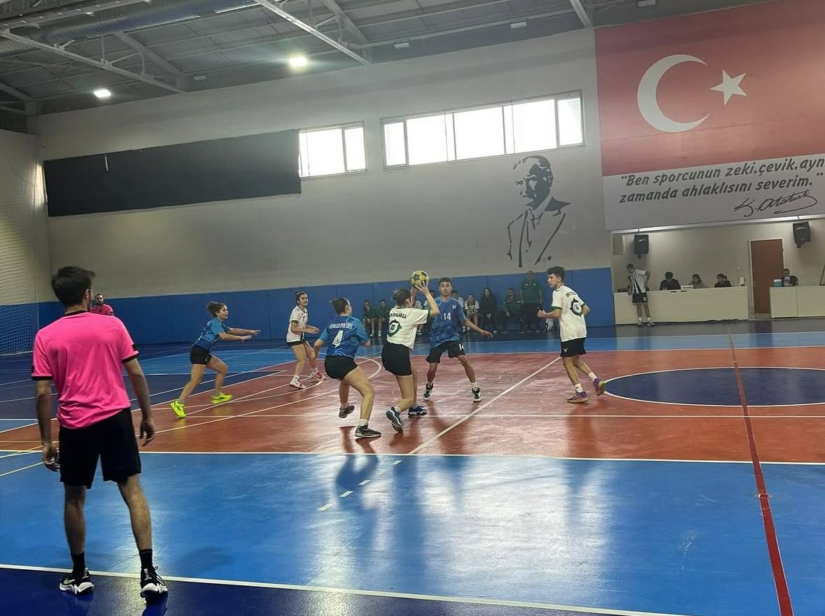 Korfbol Gençler