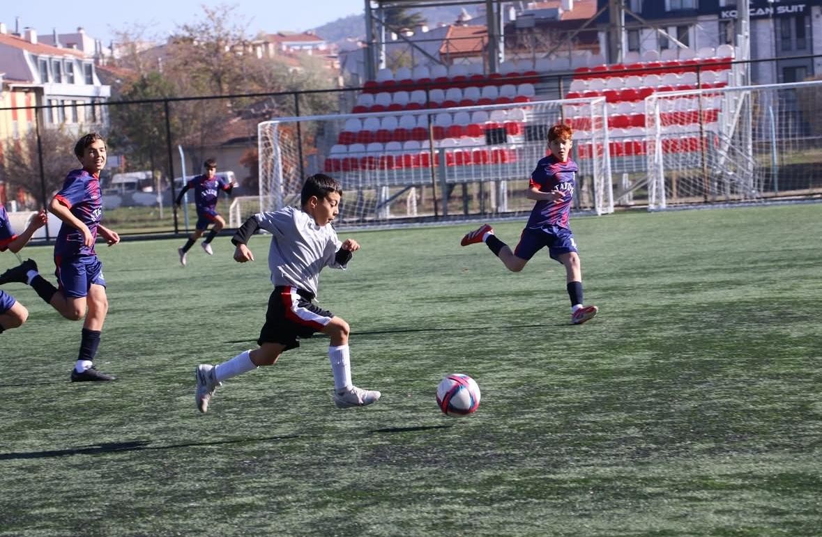 Okul Sporları Futbol 3