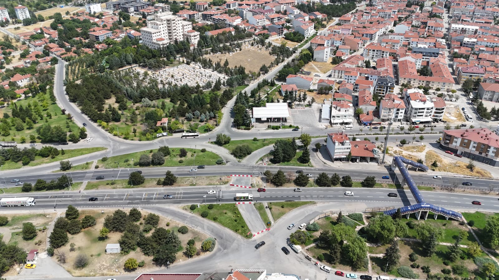 Tepebaşi Kavşaği’nin Kapatilma Süresi̇ 24 Ni̇san’a Kadar Uzatildi (4)