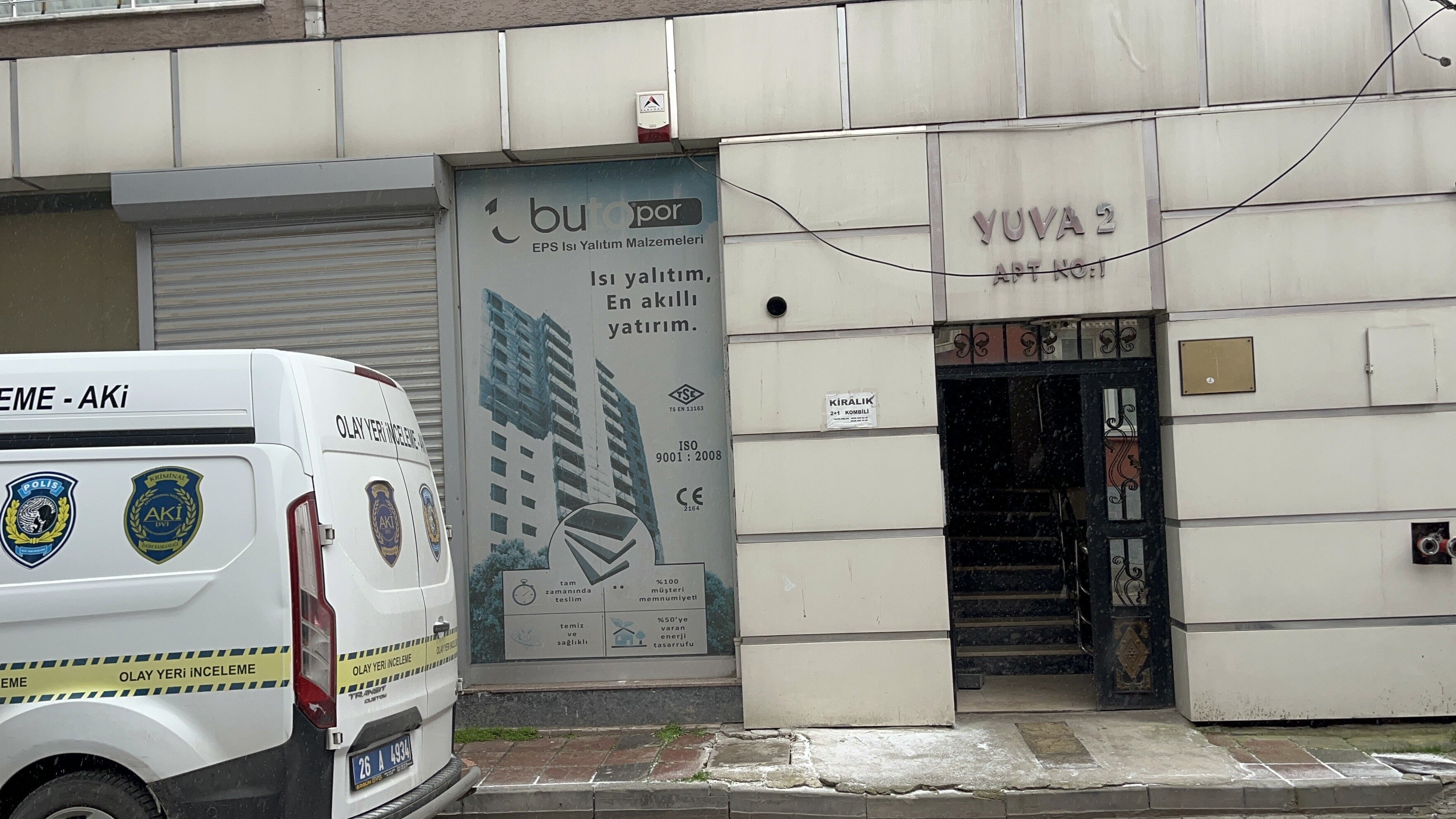 7'Nci Kattan Atlayan Adamın Evinden Eşinin Cesedi Çıktı (2)