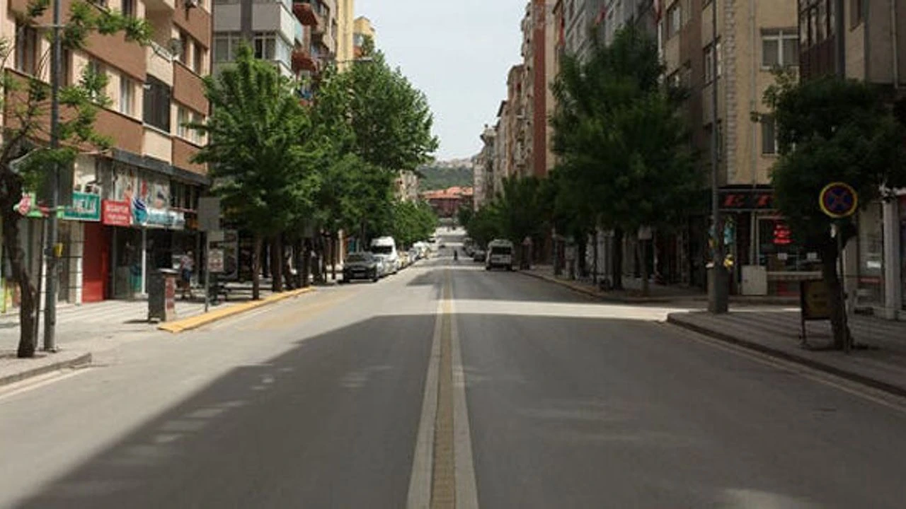 Ataturk Caddesini Gecmenin Bedeli 30 Lira H51766 9Cc8B