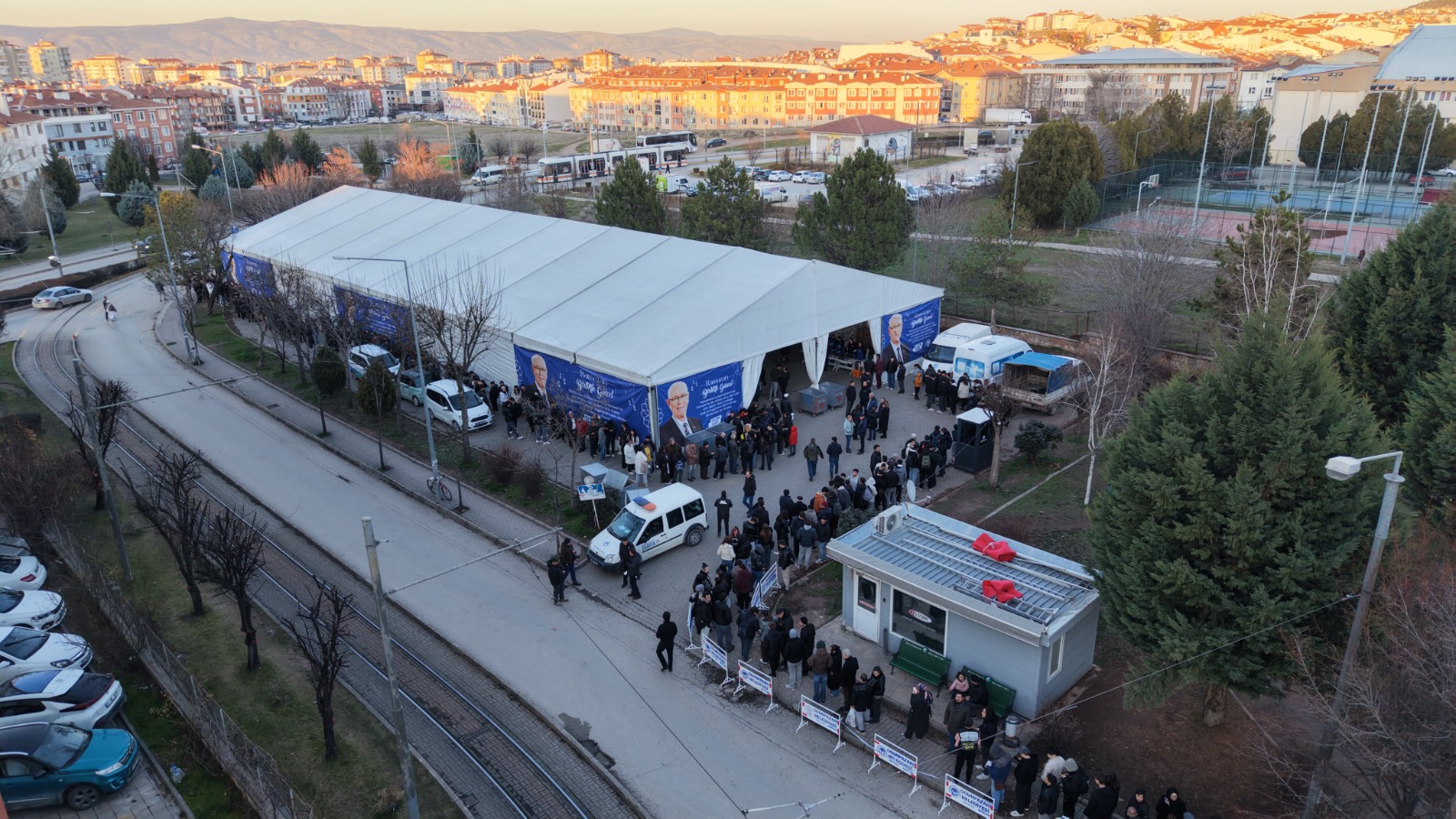 Başkan Kurt Ramazan’ın Ilk Iftarında Büyükdere’de Vatandaşlarla Buluştu (2)