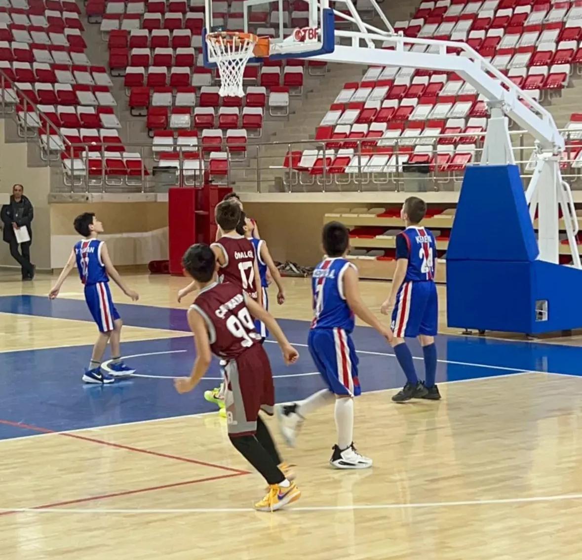 Basketbol Küçük Erkekler 2