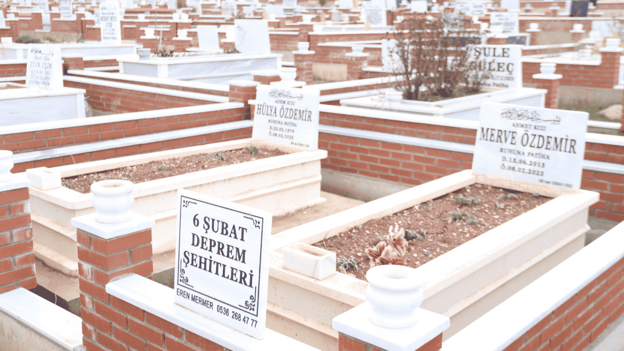 Depremde 9 Aylık Torununu