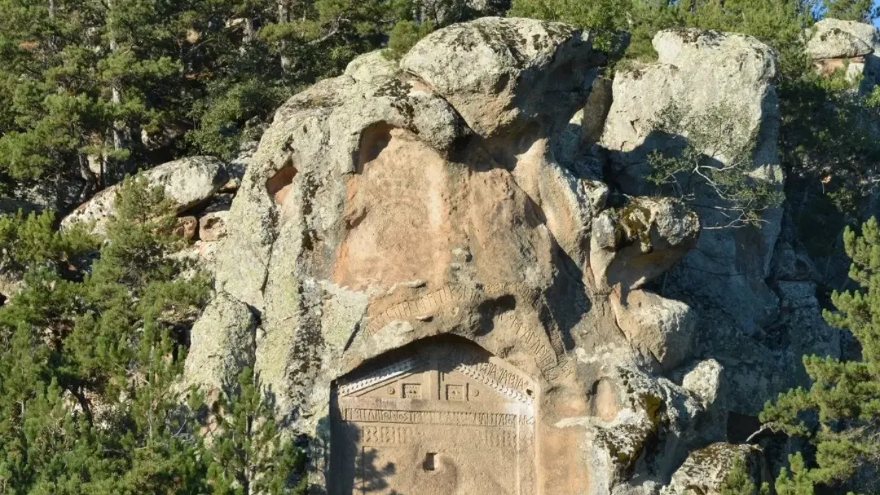 Sdf Seyitgazi Firigya Aniti