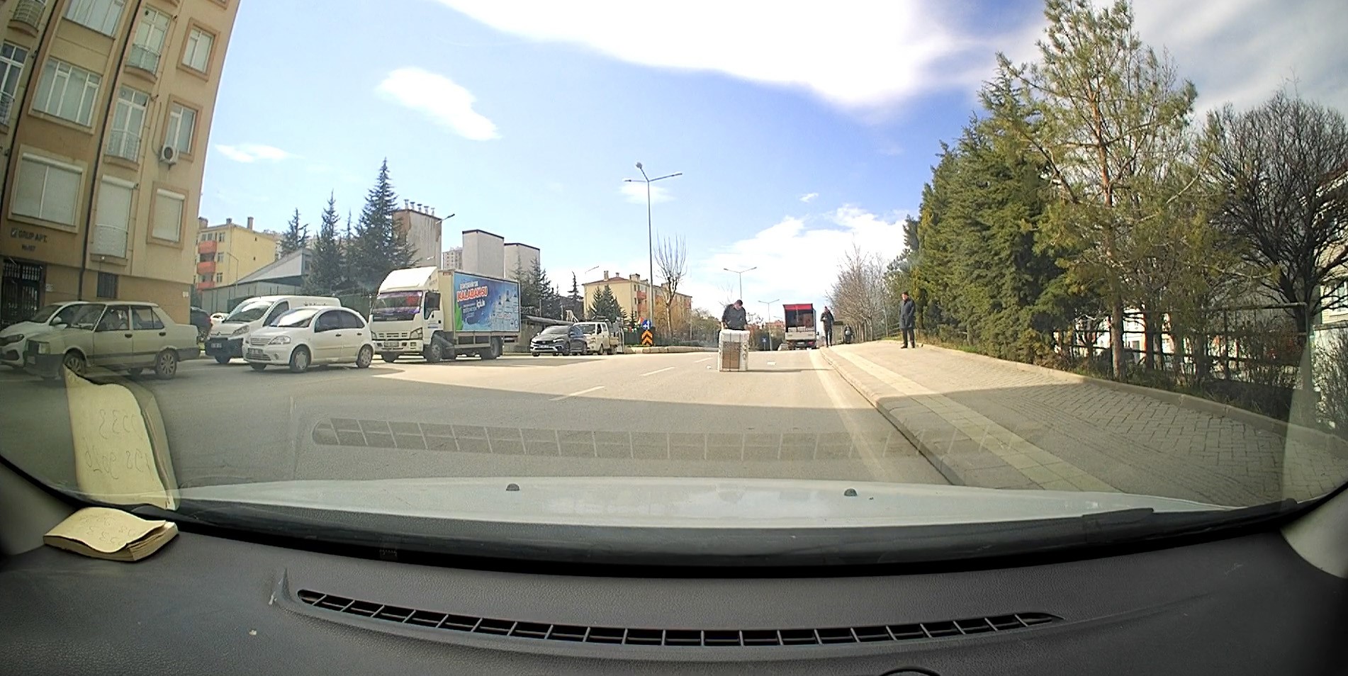 Yola Düşen Beyaz Eşya (1)