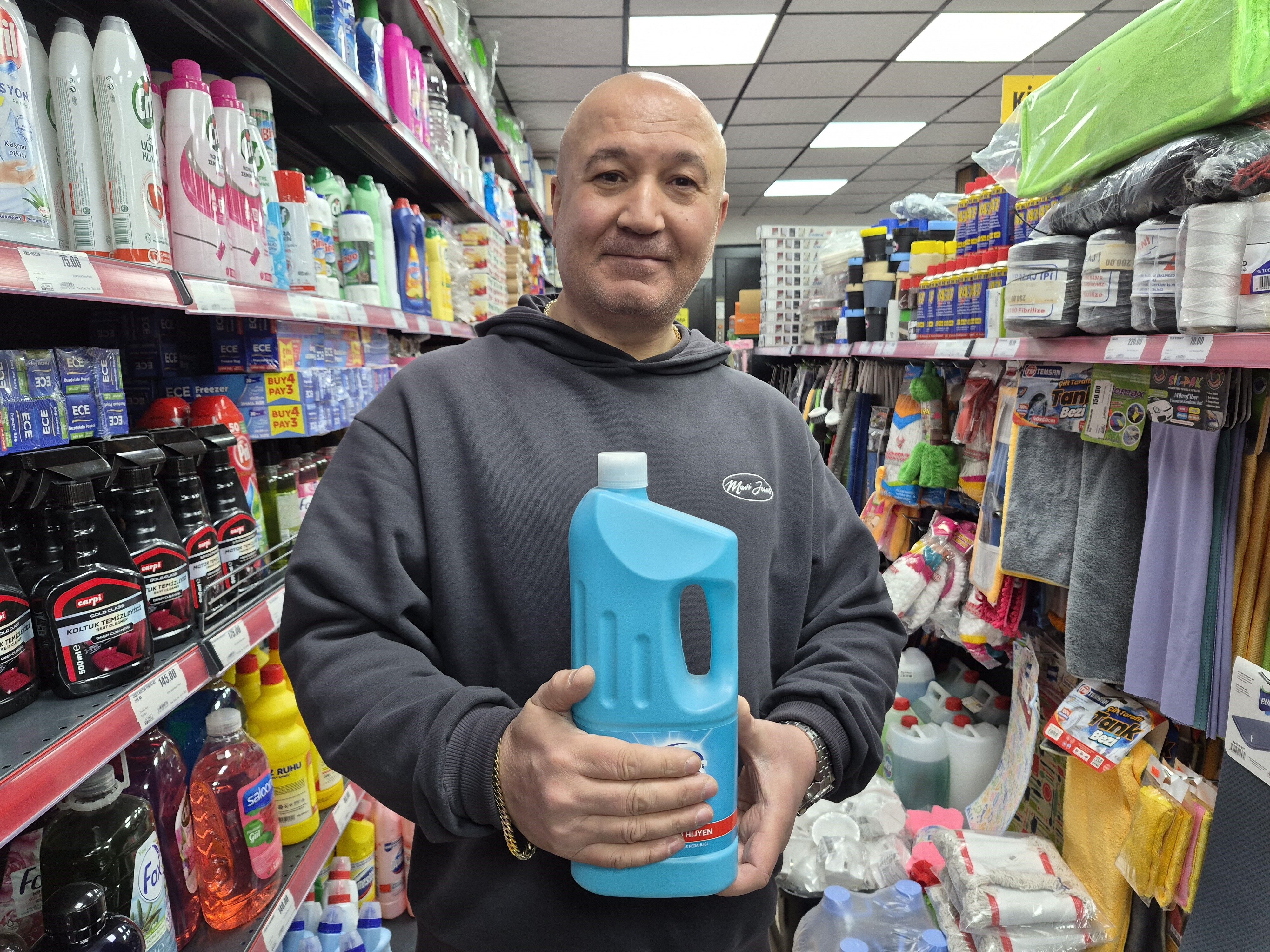 Eskişehir'de vatandaşlar çarşıya akın etti: Esnafın yüzü güldü