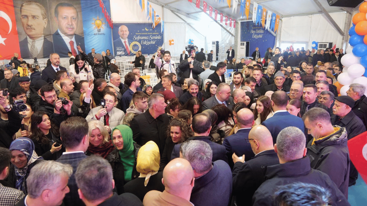 Ak Parti Eskişehir Teşkilatı Bayramlaşma Programında Bir Araya Geldi (1)