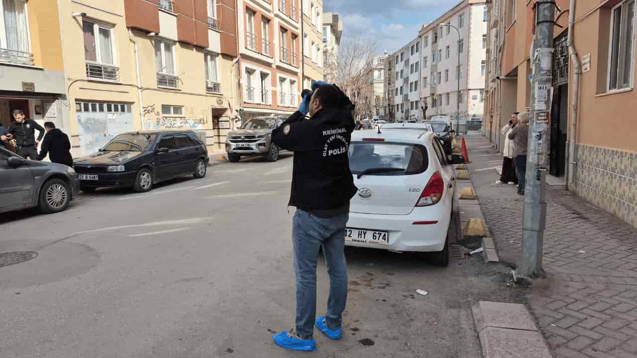 Eskişehir'de 4'Üncü Kattan Düşen Öğrenci Ağır Yaralandı (2) (1)