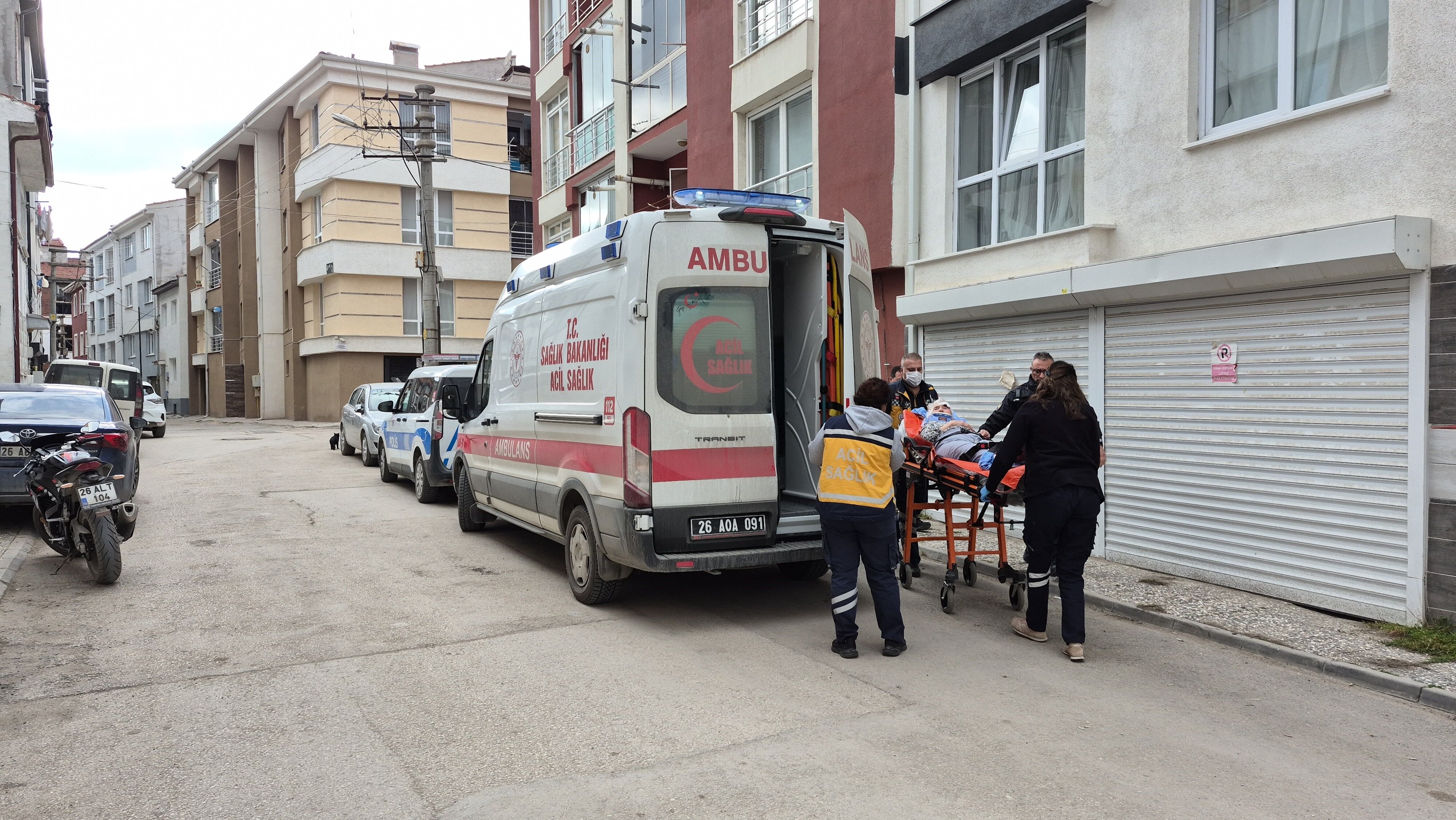 Evinde Düşerek Yaralanan Yaşlı Kadın Dakikalarca Yardım Bekledi (1)