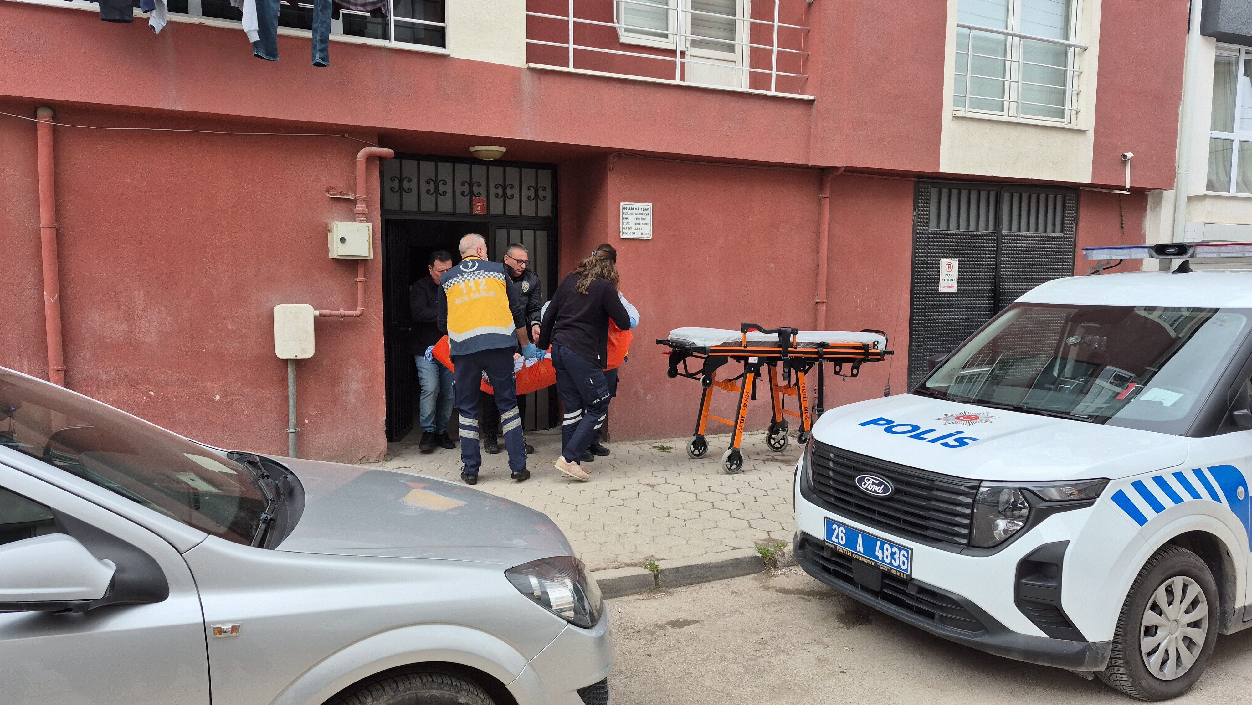 Evinde Düşerek Yaralanan Yaşlı Kadın Dakikalarca Yardım Bekledi (3)