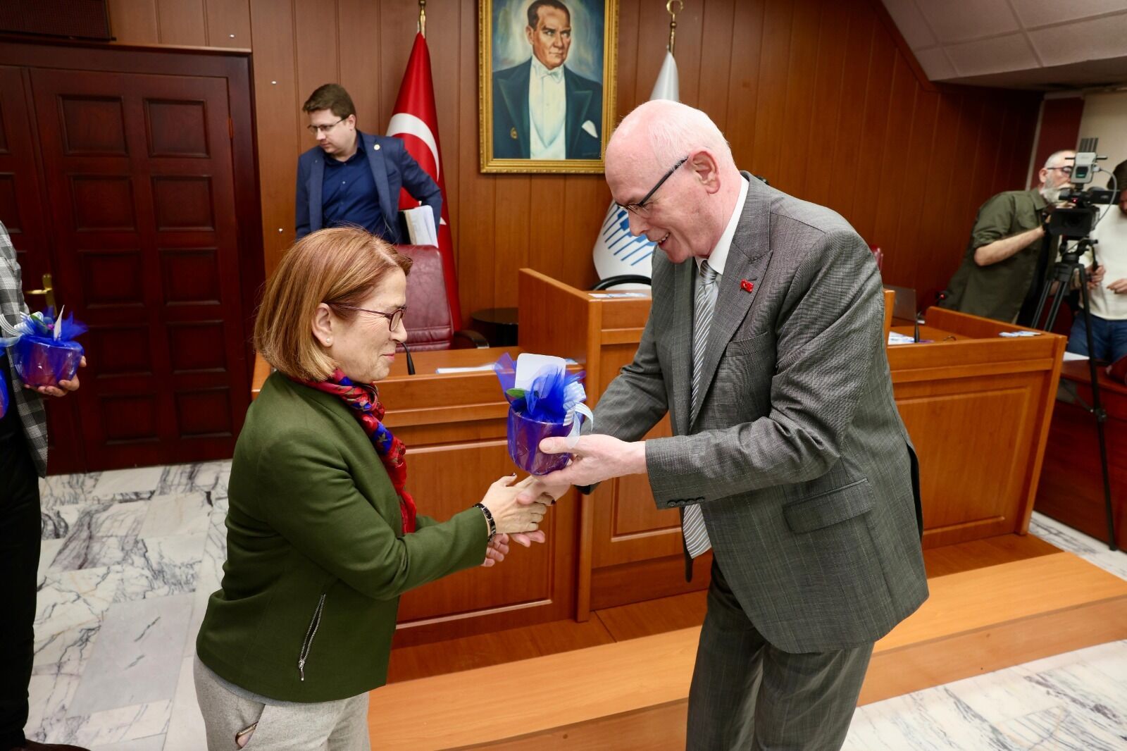 Kazım Kurt Çiçek 1