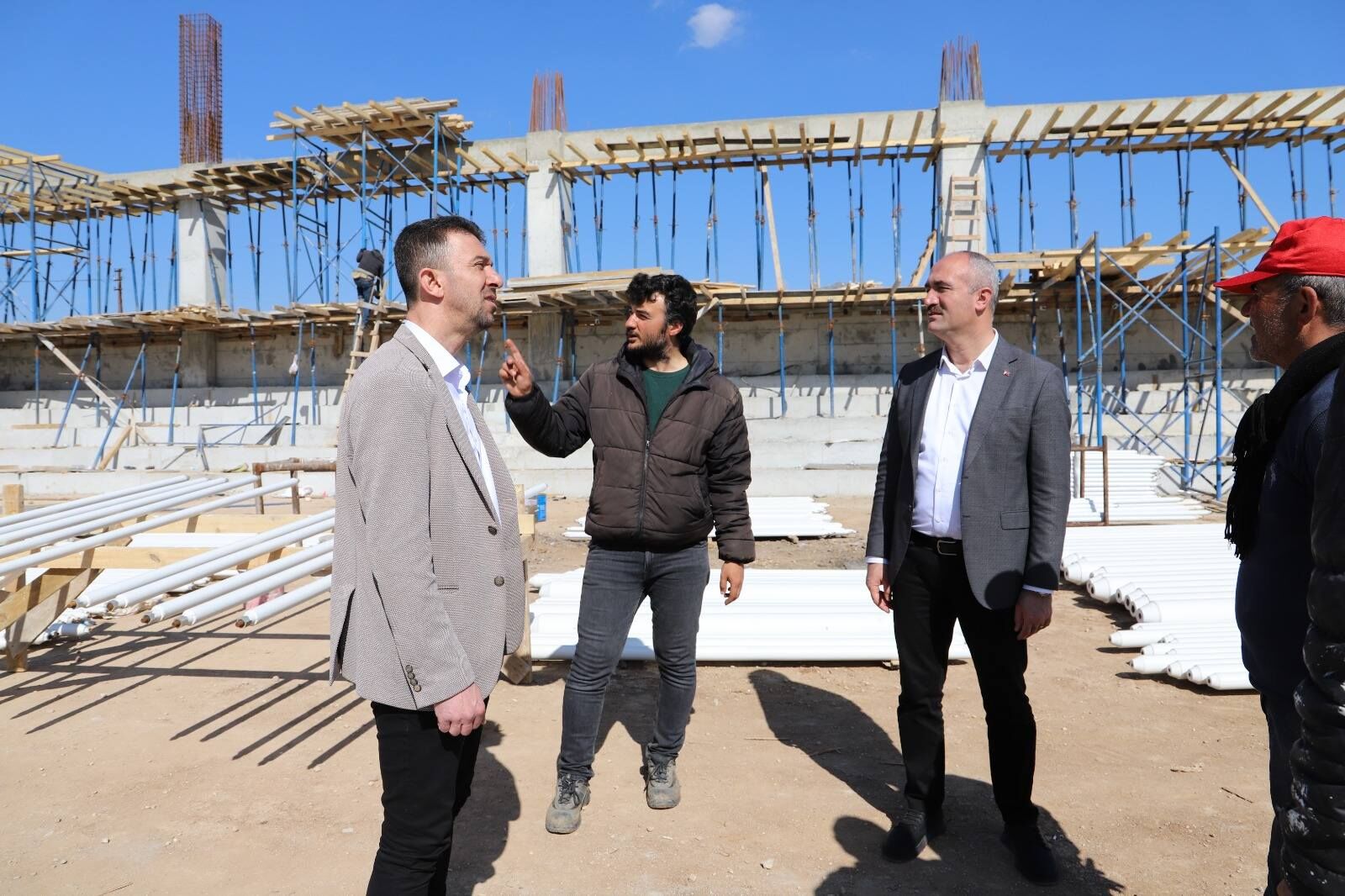 Mihalıççık Spor Saloanu