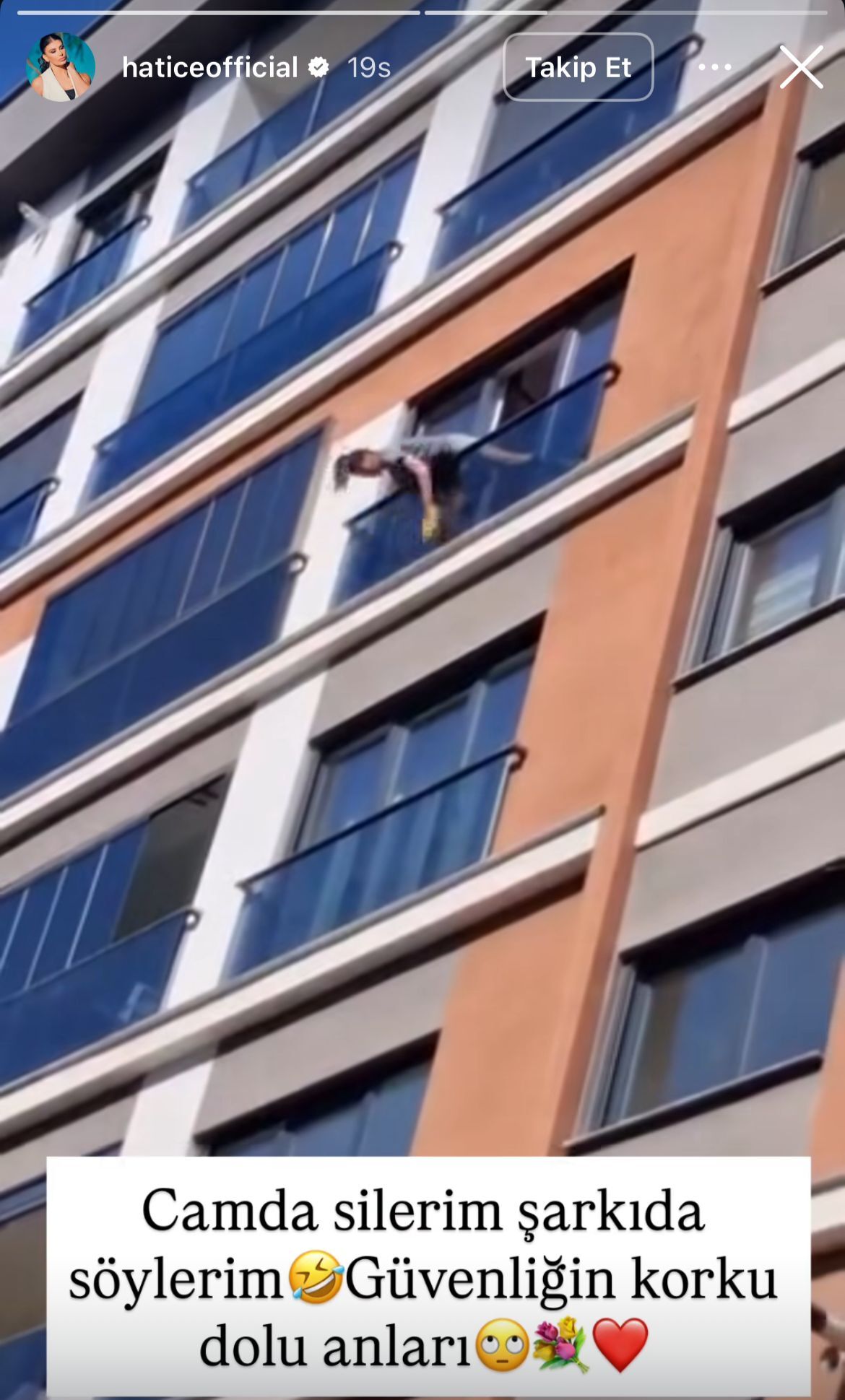 Hatice sosyal medya paylaşımı