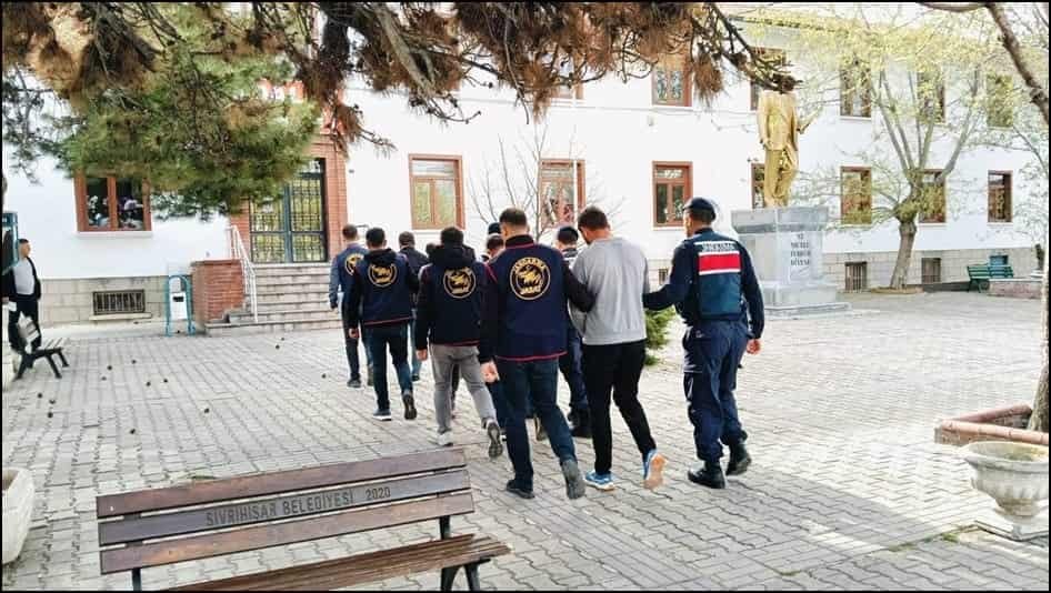 Çobanları Hamama Götürüp Oyaladılar, 36 Büyükbaş Hayvanı Çaldılar (1) (1)-1