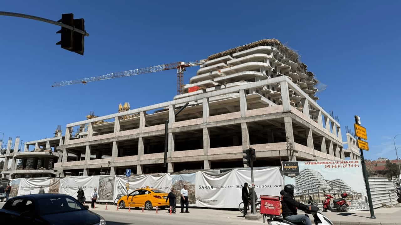 Eski Otogar’da Sarar Plaza Yükseliyor2