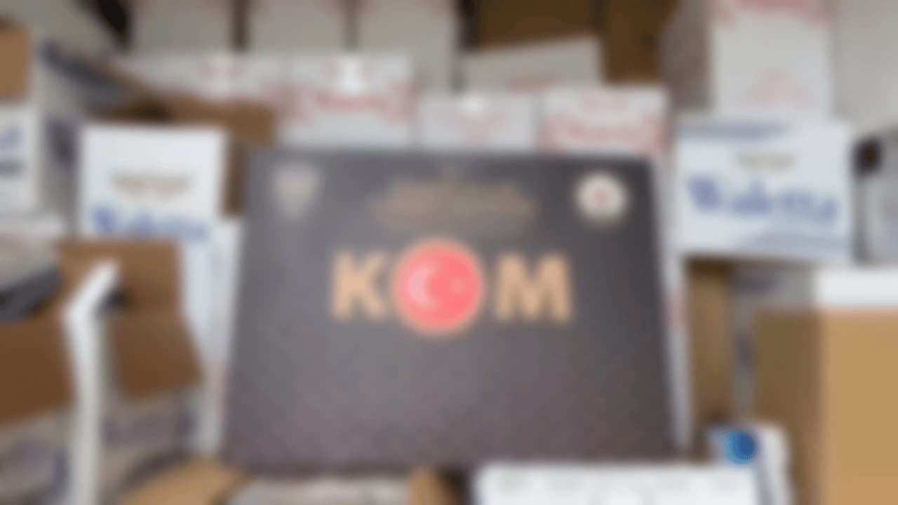 Eskişehir'de Kaçakçılık Operasyonu Milyonlarca Makaron Ele Geçirildi (2)