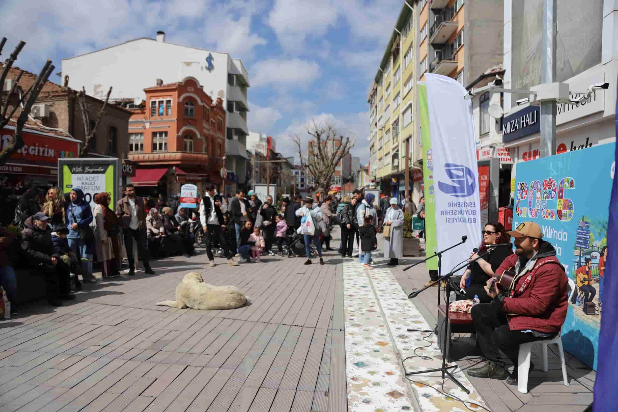 Her Ayin 26’Si “Sokakta Müzi̇k” Günü (1)