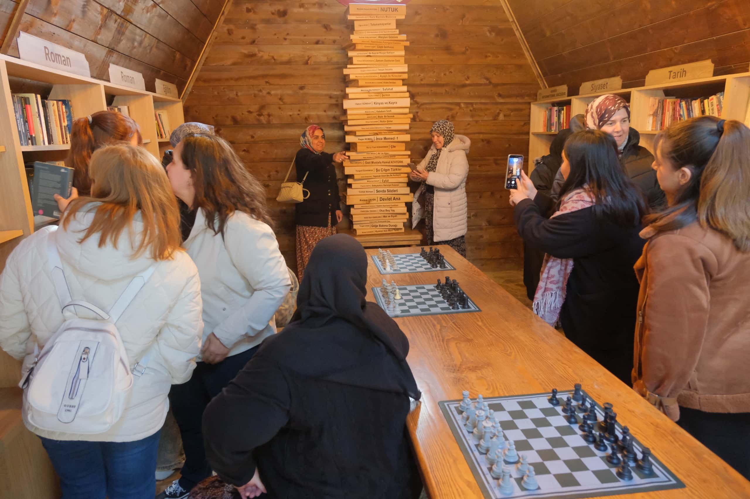 Mihazhazlil Kadınlar