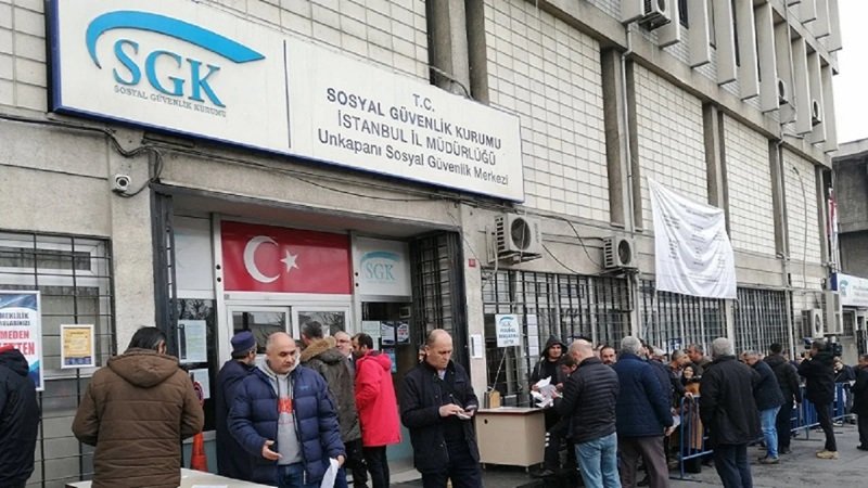Emekli maaşları ekstra değişecek! Güvenilen SGK uzmanı önceden açıkladı