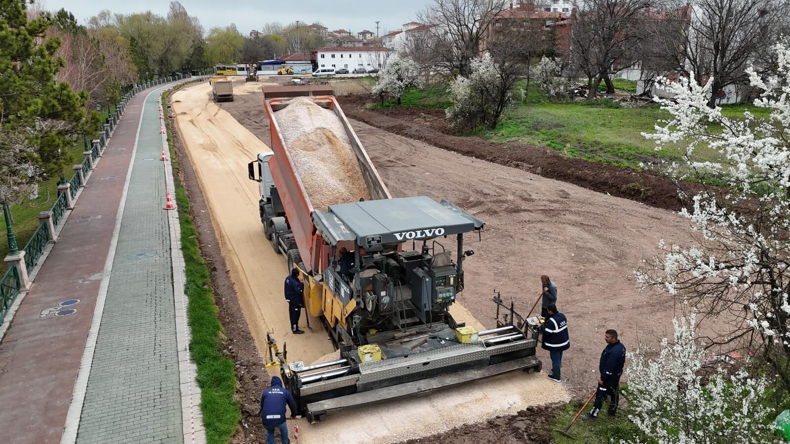 Sümer Ve Osmangazi̇ Mahallesi̇ne Yeni̇ Otopark Geli̇yor (3)