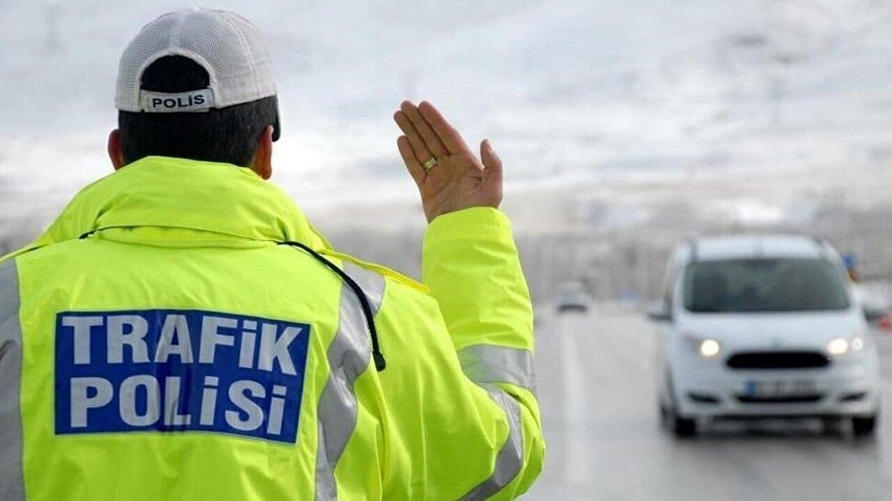 Trafik Polisi 9-9