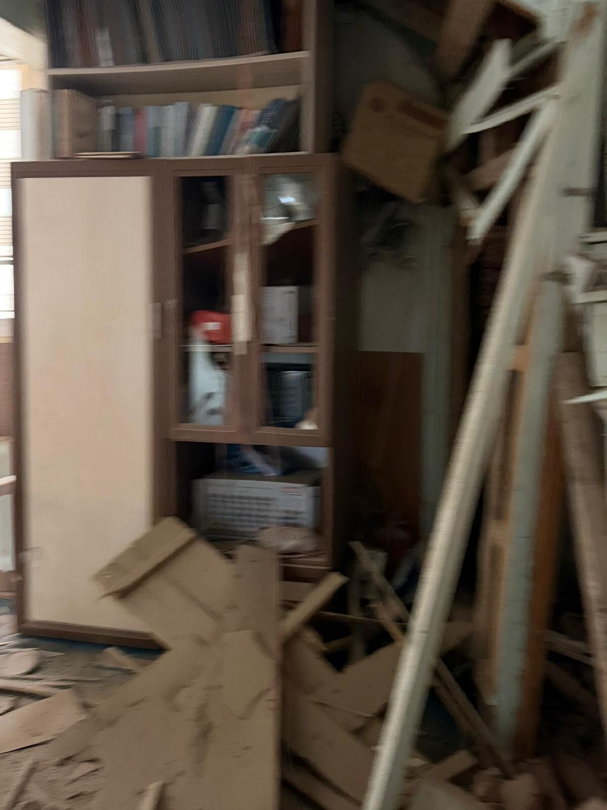 Camiye Yıldırım Düştü (1)