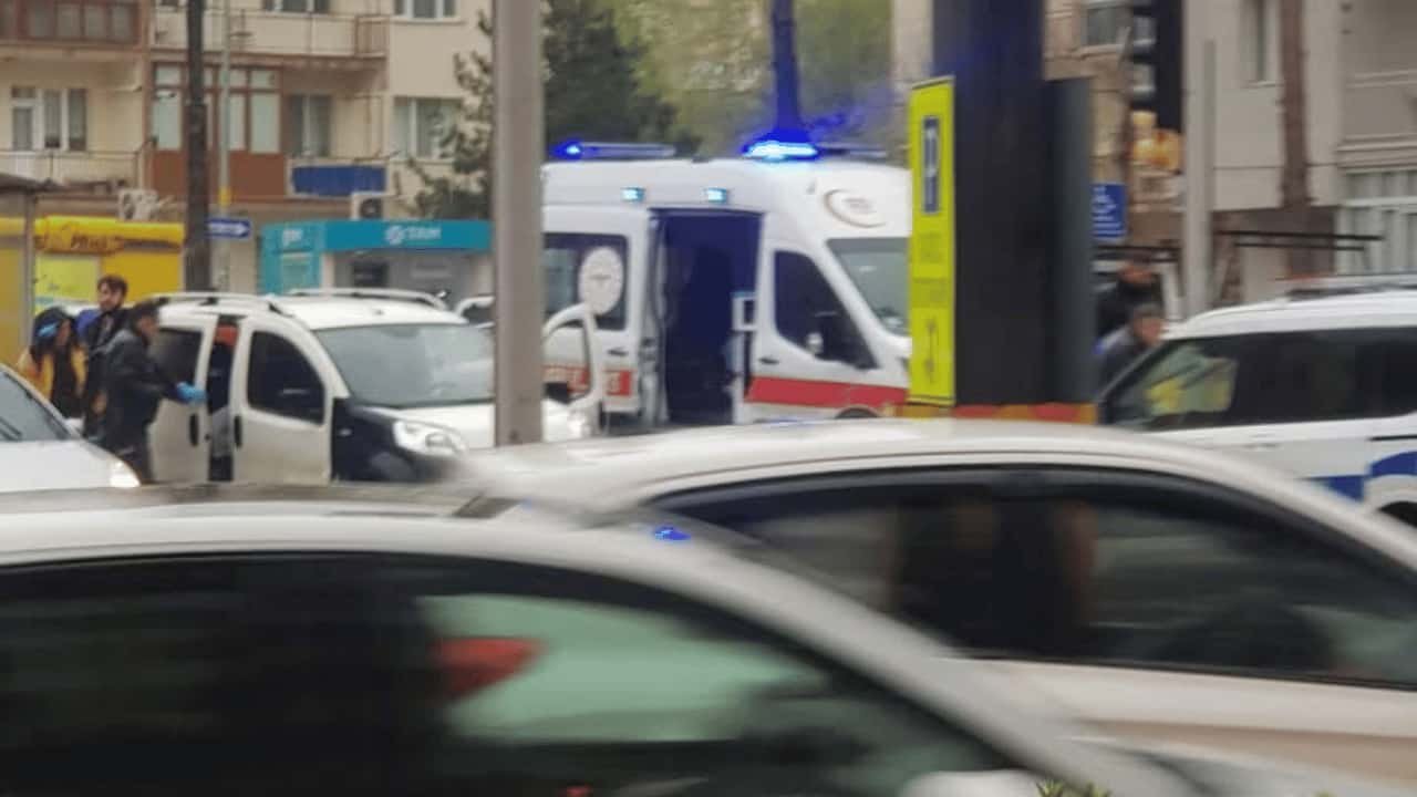 Eskişehir’de Madde Etkisindeki Şahıs Hastanelik Oldu