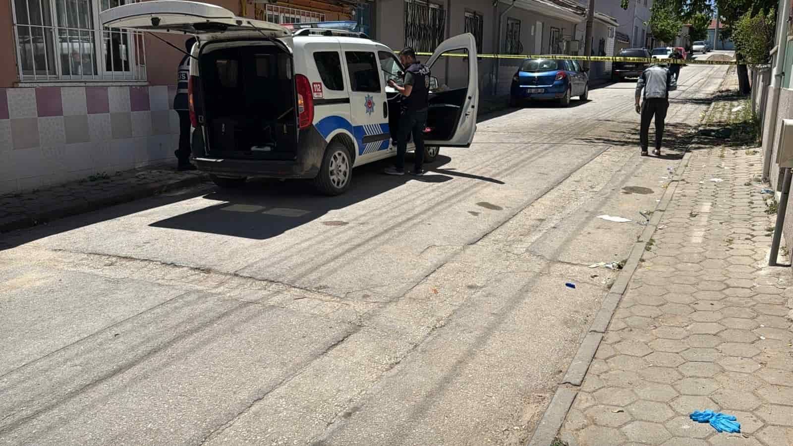 Geri ger gelen aracın çarptığı kadın hayatını kaybetti-1