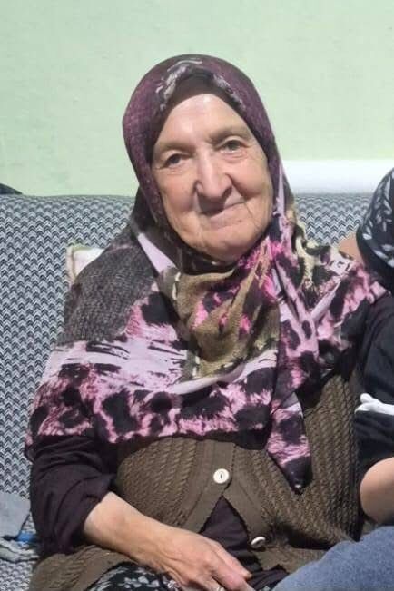 Ayse Teyze Son Yolculuguna Ugurlandi4