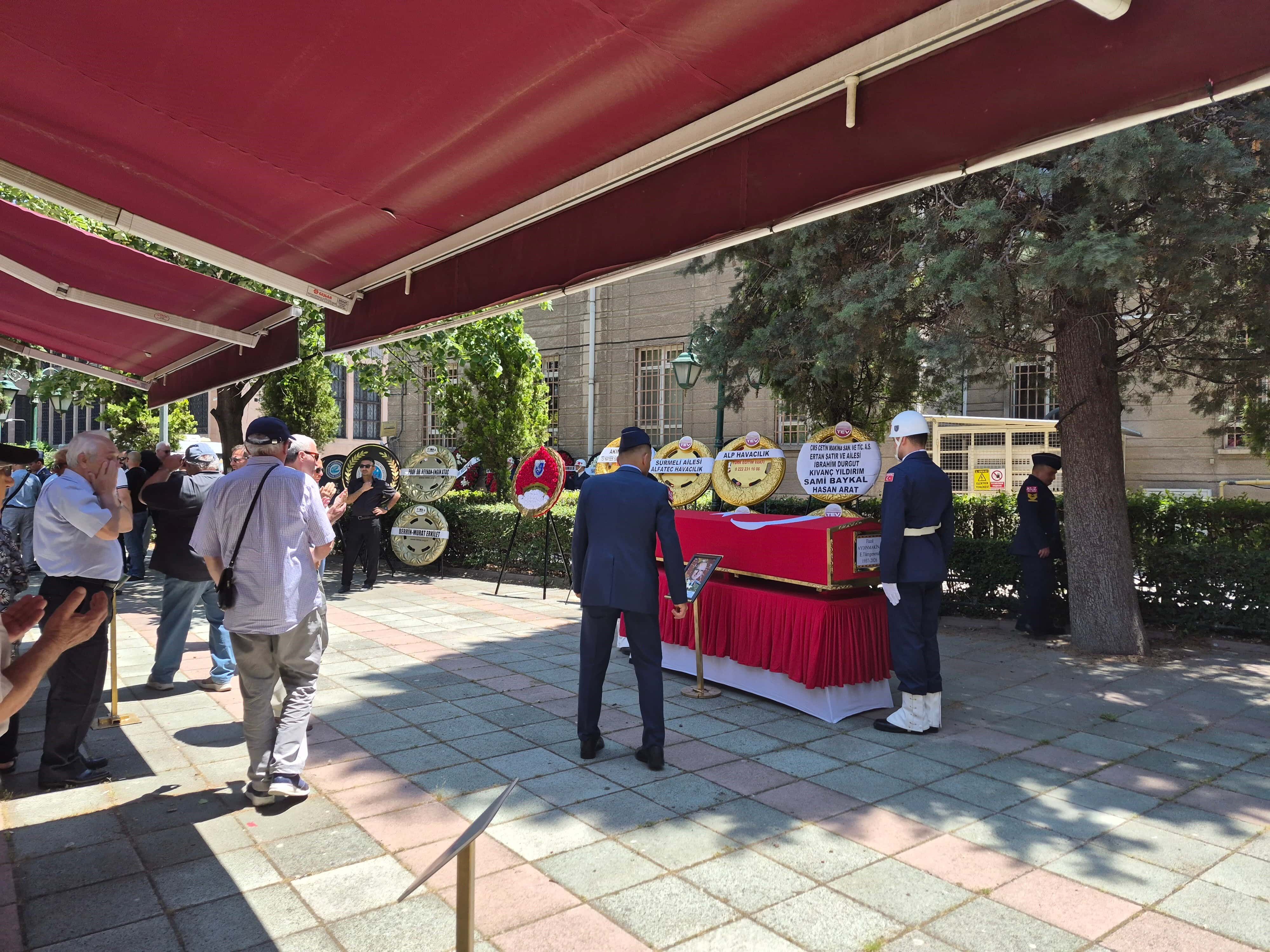 Emekli Tümgeneral (2)