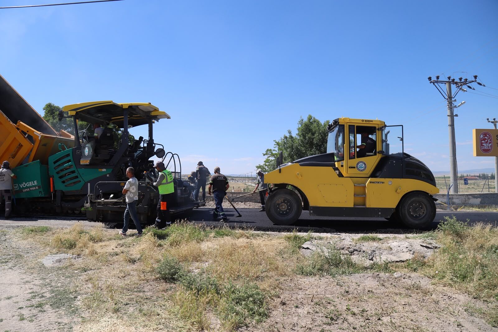 Mahmudi̇ye Ve Çi̇fteler’de Yol Çalişmalari Tamamlandi Çi̇fteler (6)