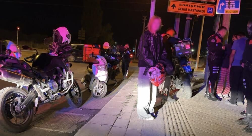 101 Bin Tl Cezayi Yiyince Poz Verdi Eskisehirde Yunus Ekiplerinden Kacamadi3