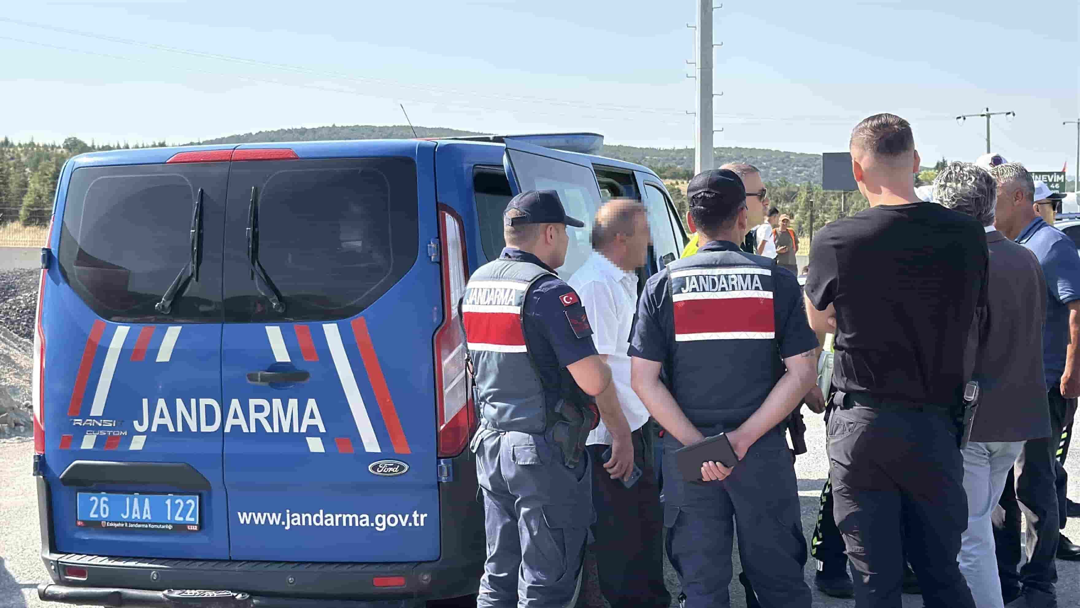 Eskişehir'de 24 kişinin yaralandığı otobüs kazasında şoför ve yolcu kaza anını anlattı-1