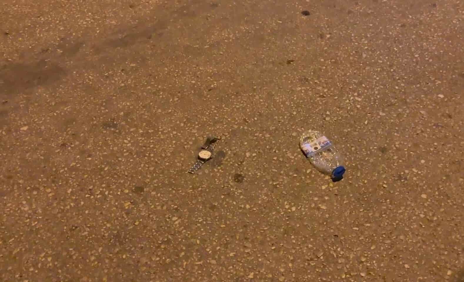 Kavga eden grup polisi görünce dağıldı, geriye kol saati ve kapı kolu kaldı-1