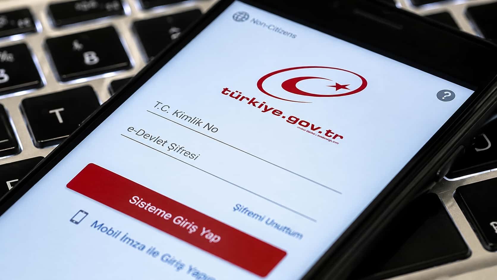 Sahte mahkeme kararı kullanıyorlar: Vatandaşları e-Devlet ile dolandırıyorlar!