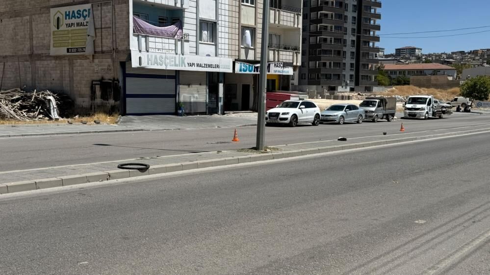 Esini Yolun Karsisina Gecerken Vurdu2