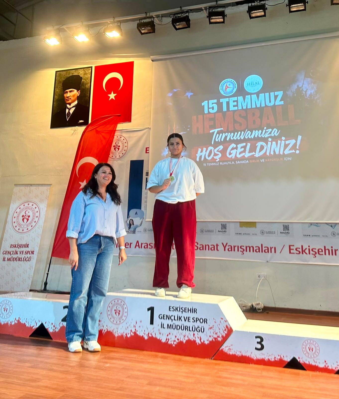 Eskisehirde 15 Temmuz Anisina Anlamli Turnuva Genc Sporcular Ayni Sahada Bulustu1