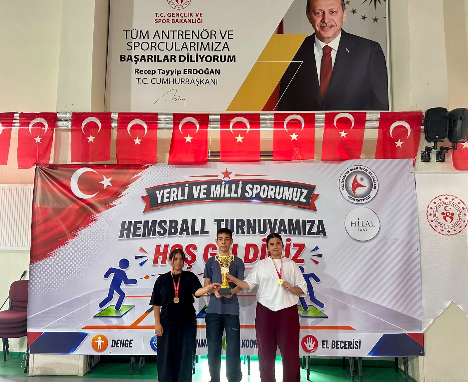 Eskisehirde 15 Temmuz Anisina Anlamli Turnuva Genc Sporcular Ayni Sahada Bulustu4