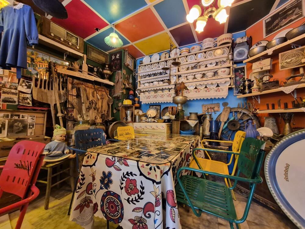 Eskisehirde Antikalarla Cevrili Ilginc Kafe2