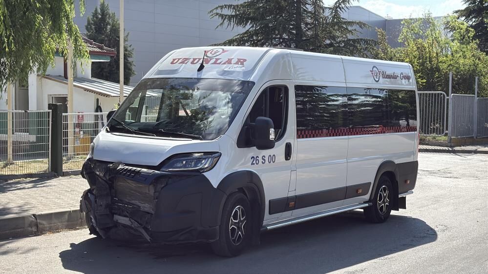 Eskisehirde Isci Servisi Kaza Yapti 11 Yarali2