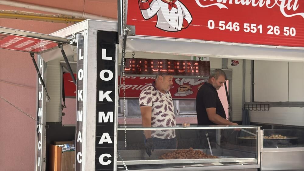 Eskisehirde Sira Disi Kutlama Bosaninca Bin 500 Kisiye Lokma Dagitti3