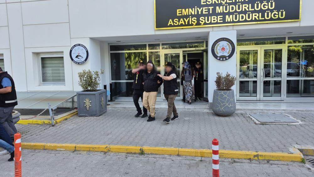 Eskisehirdeki Polise Saldiri Davasinda Supheliden Kan Donduran Sozler Turk Polisini Sehit Etme2 (1)