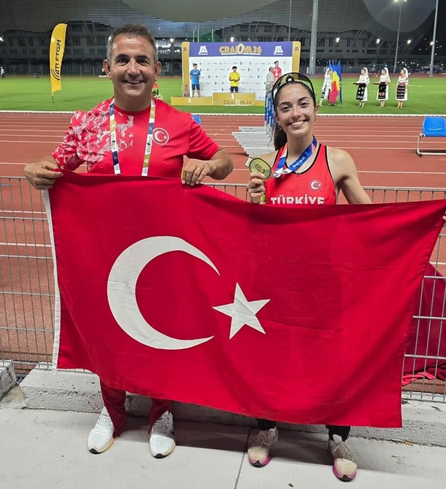 Eskisehirli Zeynep Ozkara Balkan Sampiyonu Romanyada Gururlandiran Zafer3