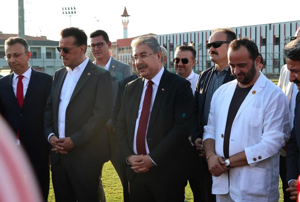 Eskisehirspora Vali Erdinc Yilmaz Ve Nebi Hatipoglundan Destek Ziyareti2