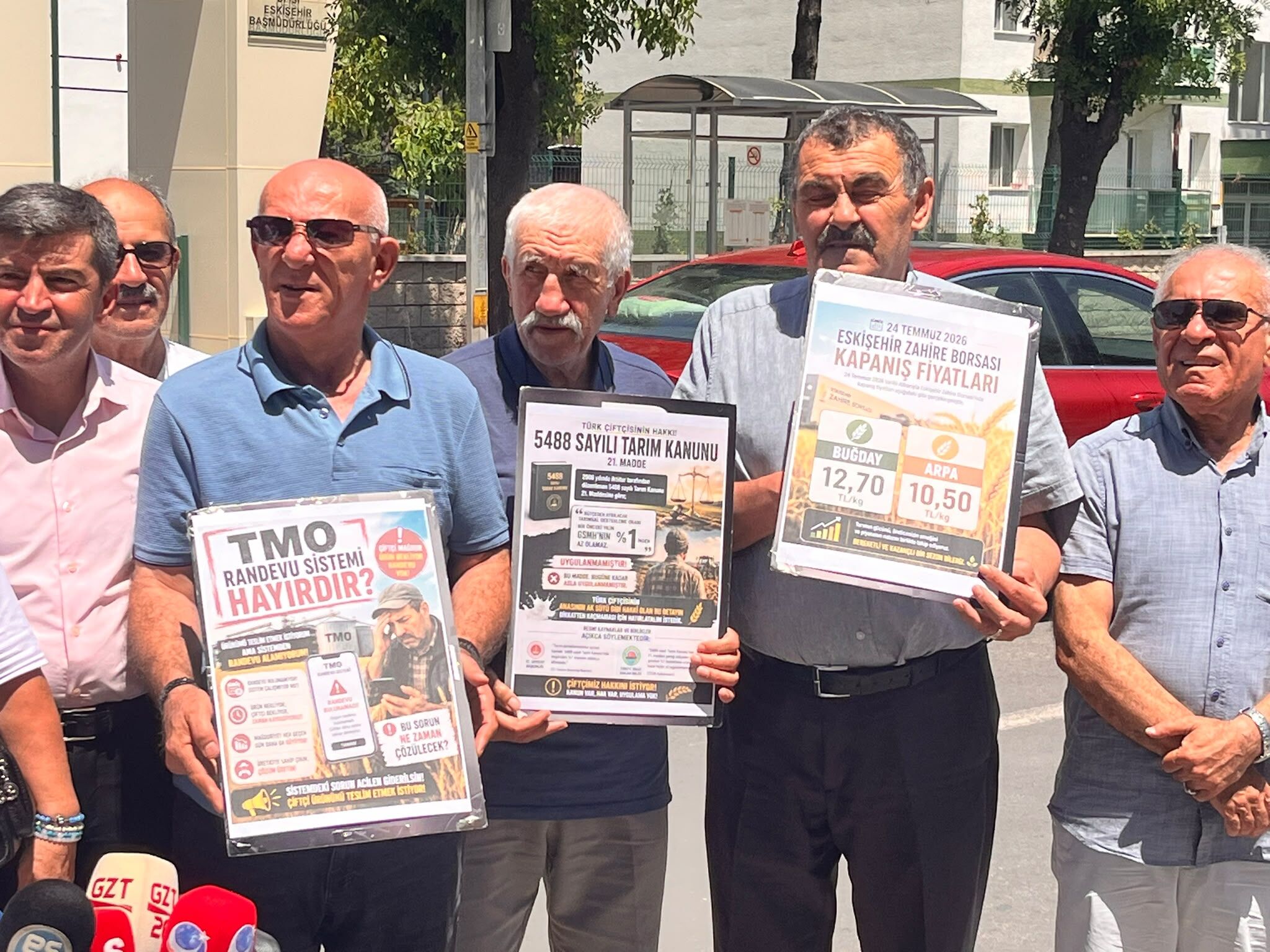 Iyi Partiden Tmo Onunde Sert Cikis Ciftci Emeginin Karsiligini Alamiyor3