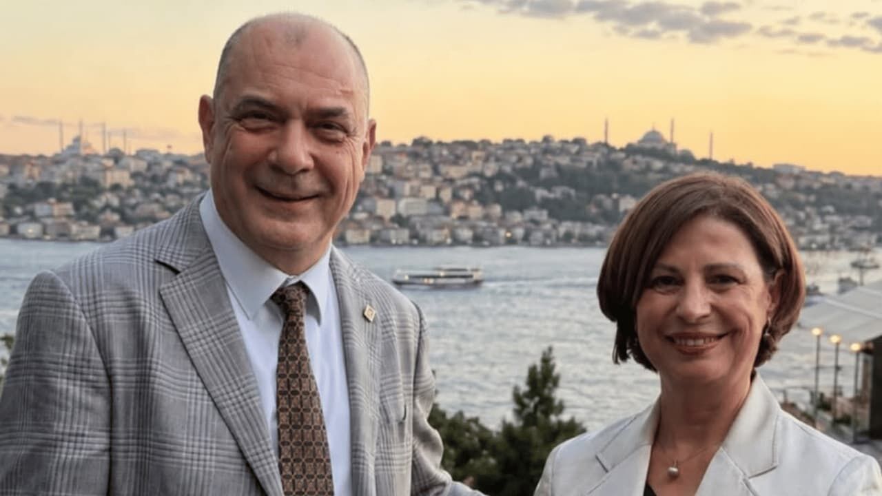 Karacan Ailesi’nin Mutlu Günü (1)