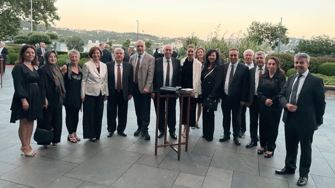 Karacan Ailesi’nin Mutlu Günü (2)